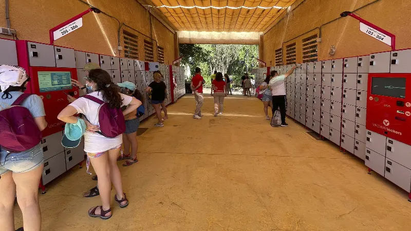 Smart Lockers en Agua Mágica Sevilla